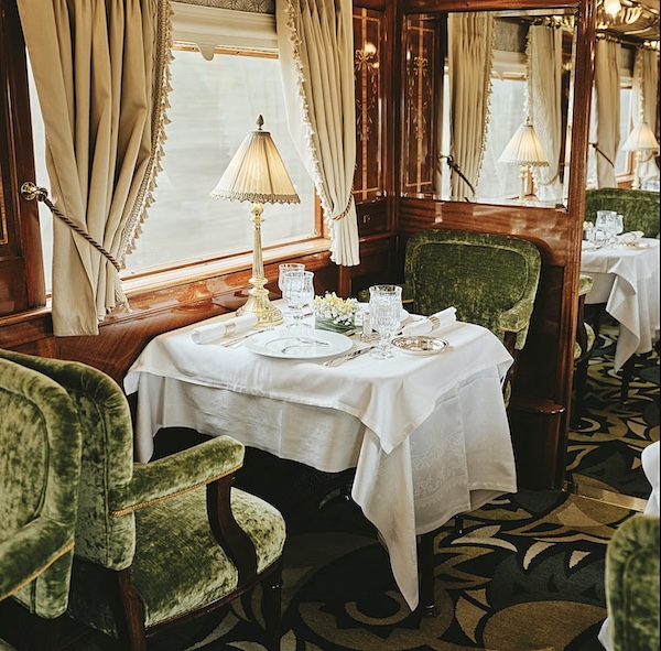 The-Return-of-the-Luxury-Train-Bookmark-These-Top-5-Hotels-On-Wheels-To-Experience-A-Timeless -Holiday-Like-No-Other-design-pataki-02