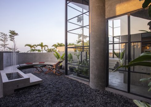 Step-Into-Serenity-A Guide-To-The-Most-Luxurious-Balcony-Retreat-Design-pataki-feature-image