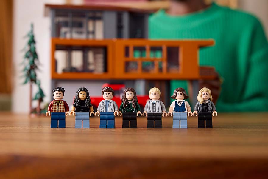 The Twilight set includes seven minifigures—Charlie, Jacob, Bella, Edward, Alice, Rosalie, and Carlisle—bringing the Cullen House LEGO set to life. (Image Credit: LEGO)